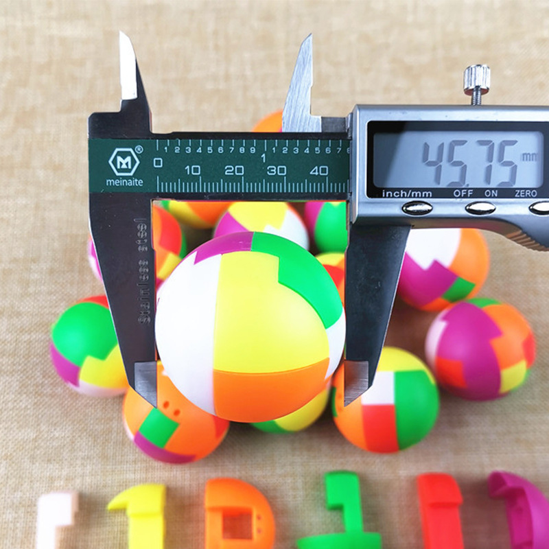 45mm Puzzle Ball Vending Game  - Party Games Egg review and price